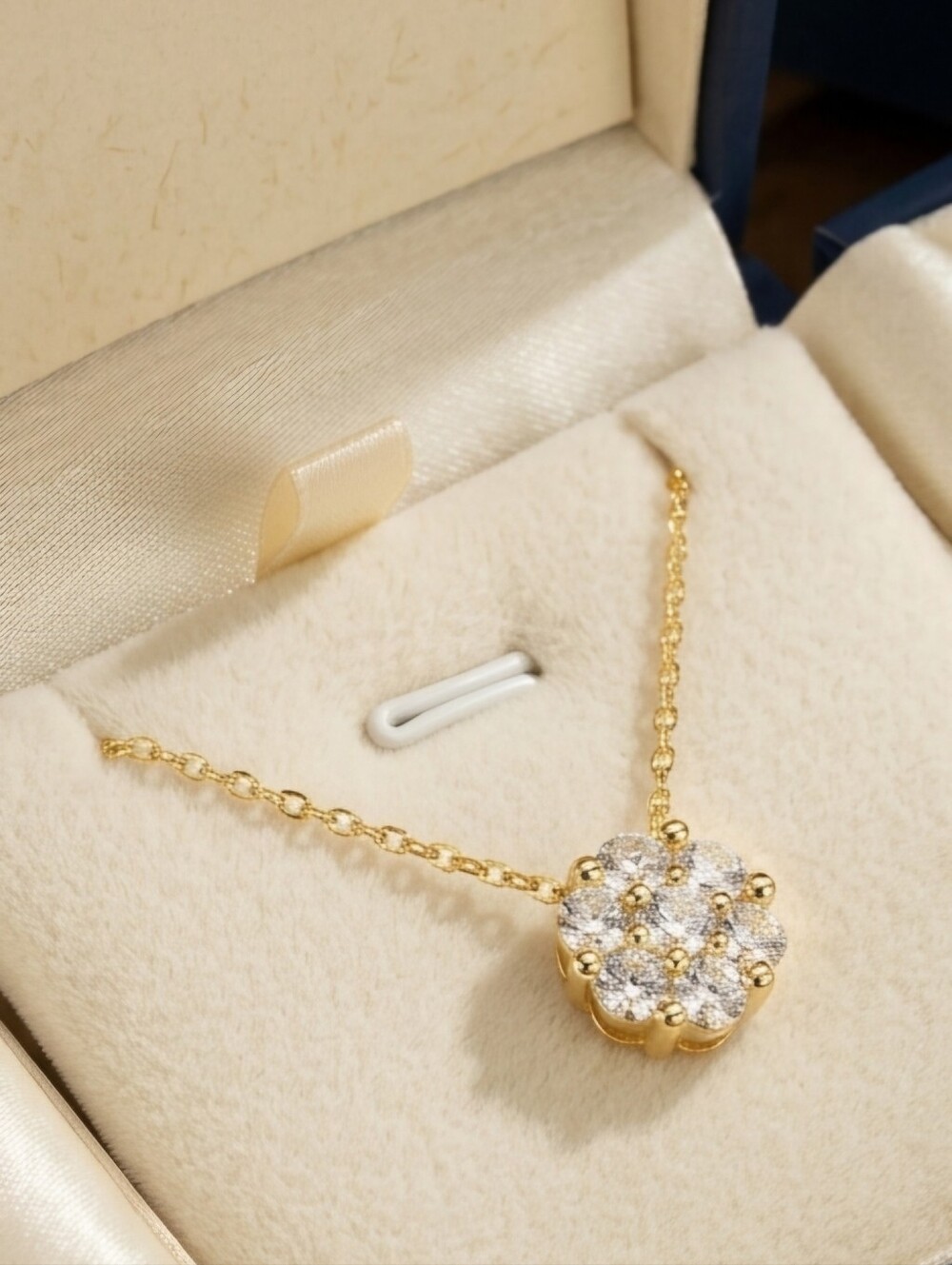 Moissanite Floral Cluster Pendant Necklace - Gold